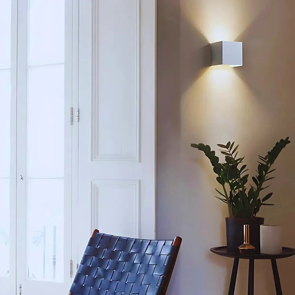 Lampa ścienna LED nowoczesna kostka