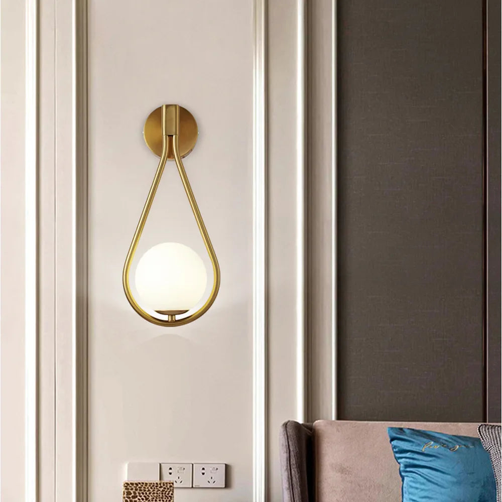 Lampa ścienna LED wisząca kula nowoczesna