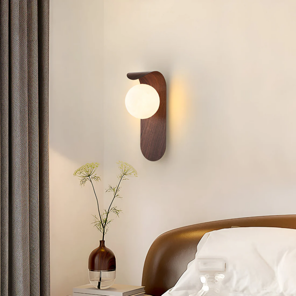 Lampa ścienna nowoczesna kula zakrzywiony
