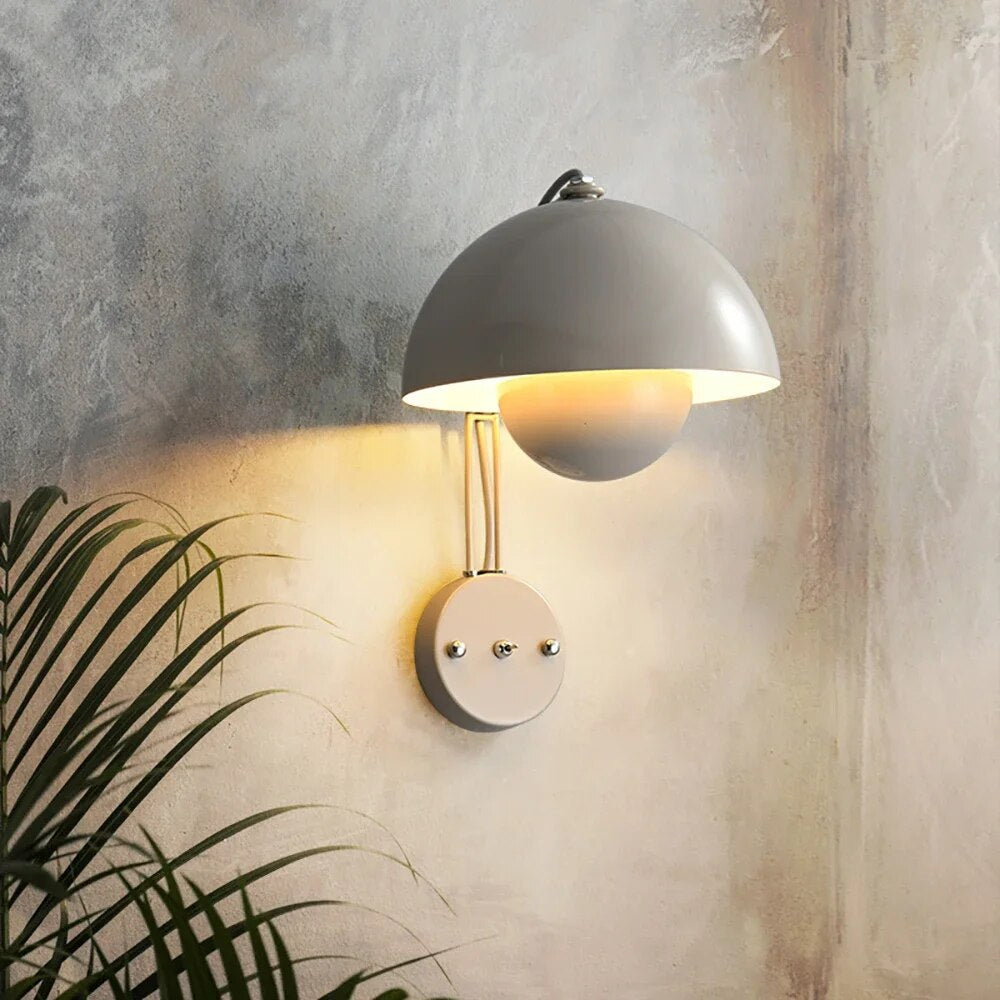 Lampa ścienna nowoczesny kopułowy styl