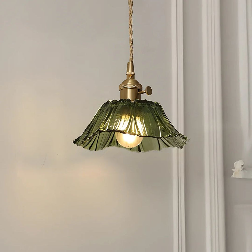 Lampa wisząca szklana kwiatowa elegancka