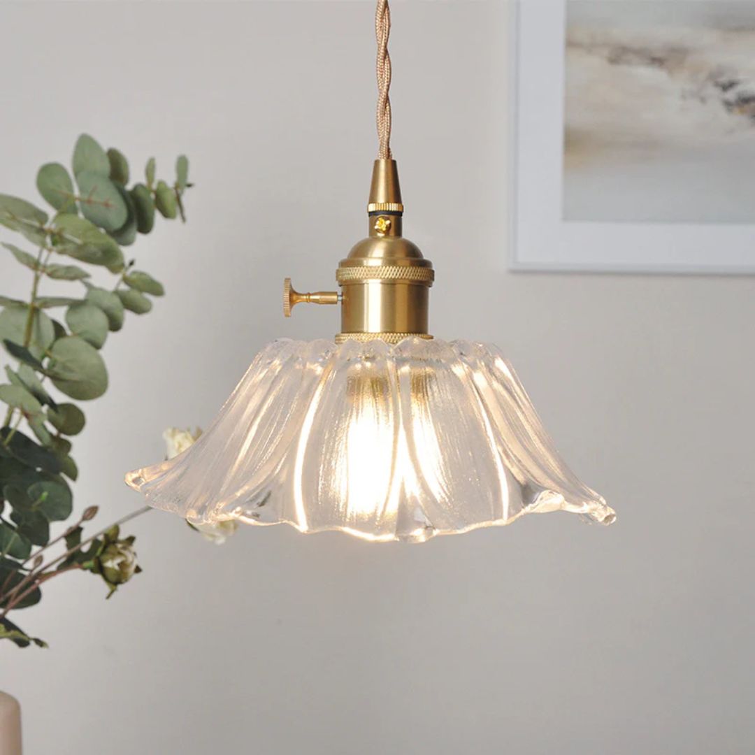 Lampa wisząca szklana kwiatowa elegancka