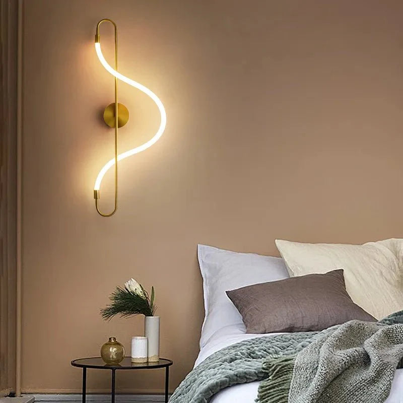 Kinkiet LED nowoczesny minimalistyczny łukowy ścienny