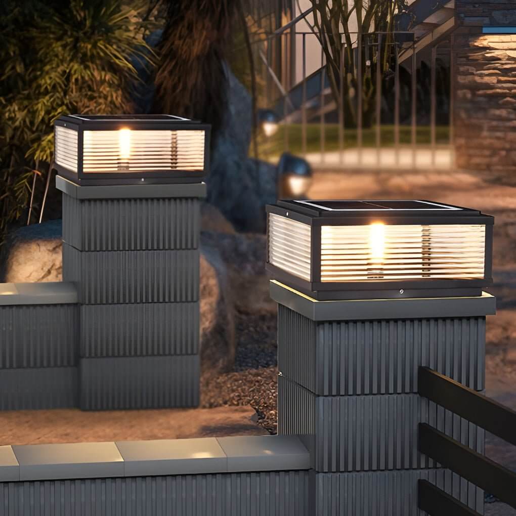 Zewnętrzna lampa słupkowa solarna LED czarna latarnia