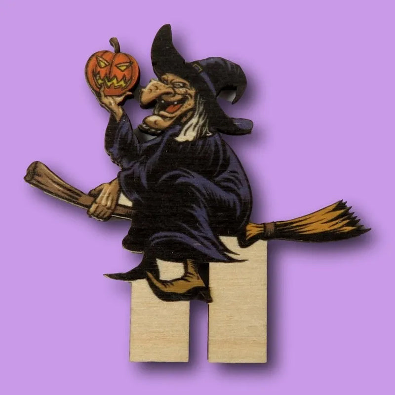 Kalendarz odliczający halloween z nagrobkami grawerowany